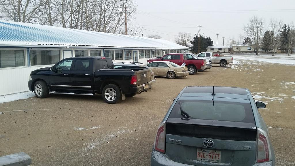 Raval Paradise Motel And Rv Park Youngstown 外观 照片