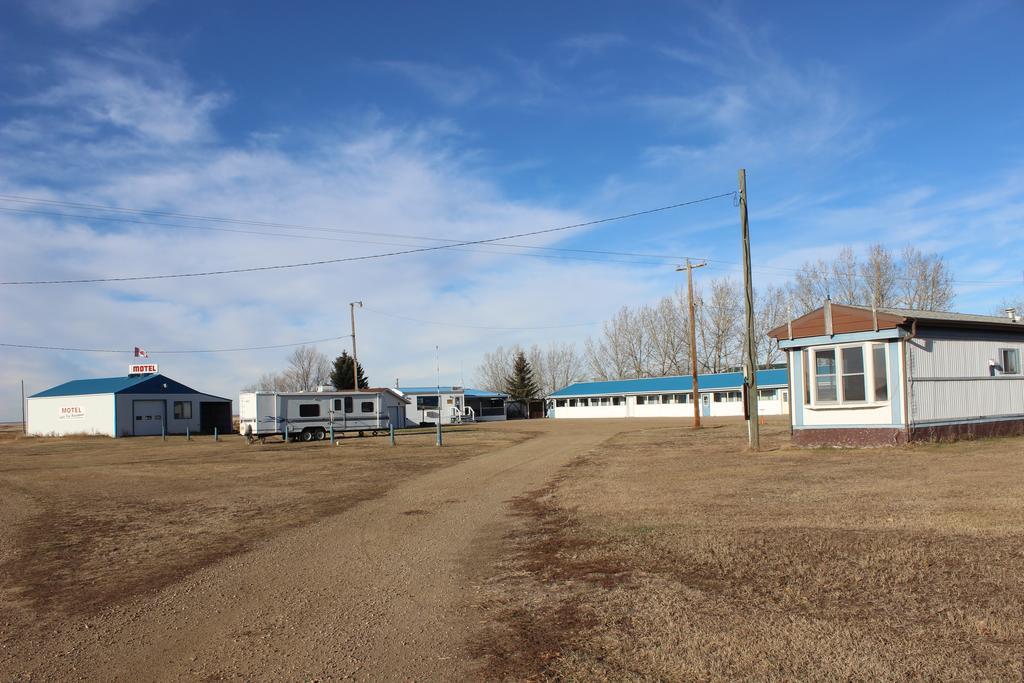 Raval Paradise Motel And Rv Park Youngstown 外观 照片