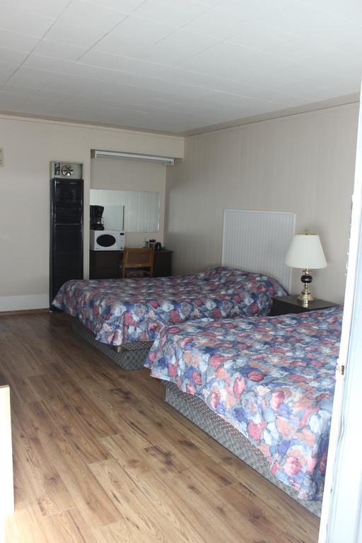 Raval Paradise Motel And Rv Park Youngstown 外观 照片